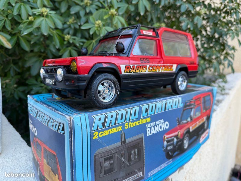 Volant Joustra 2261 Vintage 1980 Pour Matra Rancho - France - Très Bon état