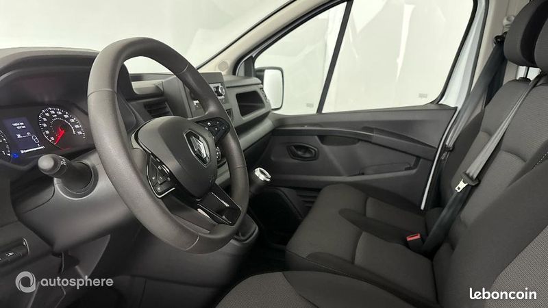 Renault Trafic Véhicule utilitaire ou Société L1H1 2T8 2.0 Blue dCi 130ch Confort E6E (image 16)