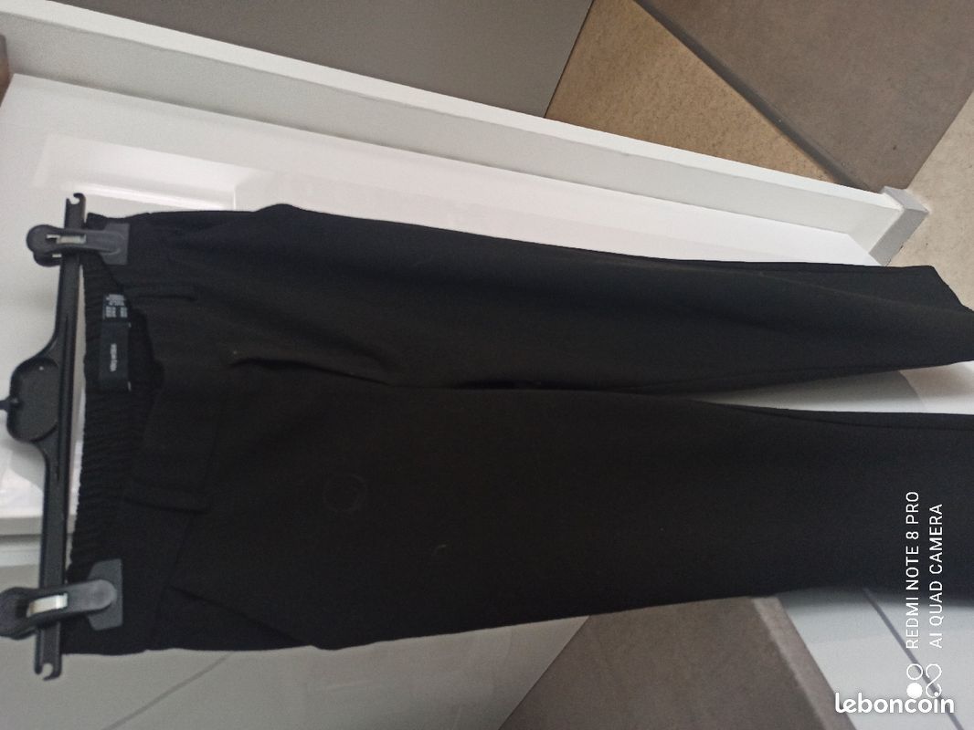 Pantalon noir (image 1)