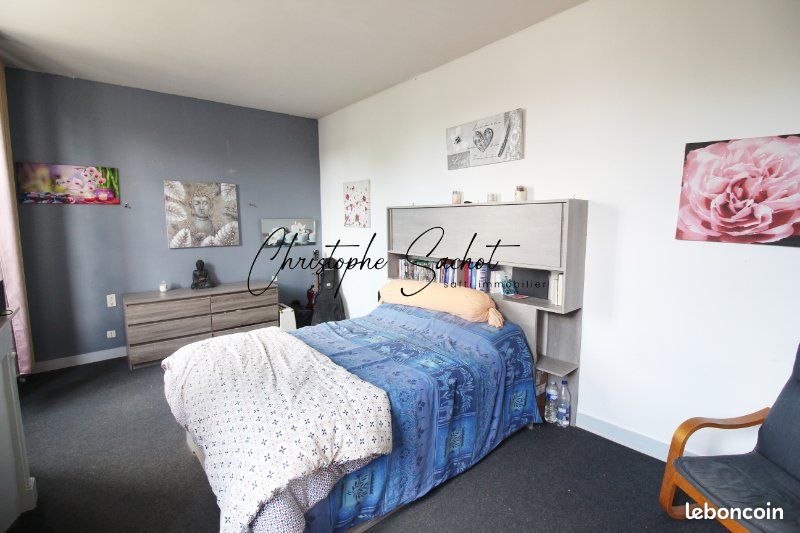 Maison 7 pièces 170 m² - Saint-Martin-de-Bernegoue 79230 (image principale 6)