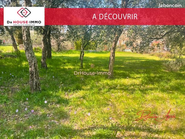 Terrain 1000 m² le cannet des maures