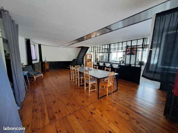 Maison 7 pièces 215 m²