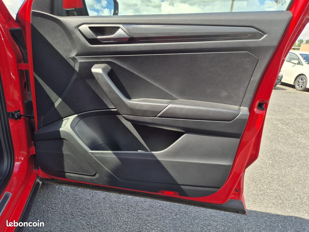 VOLKSWAGEN T-ROC 1.5 TSI Evo - 150 - Start&Stop R-Line PHASE 1 GARANTIE 6 MOIS (image 24)