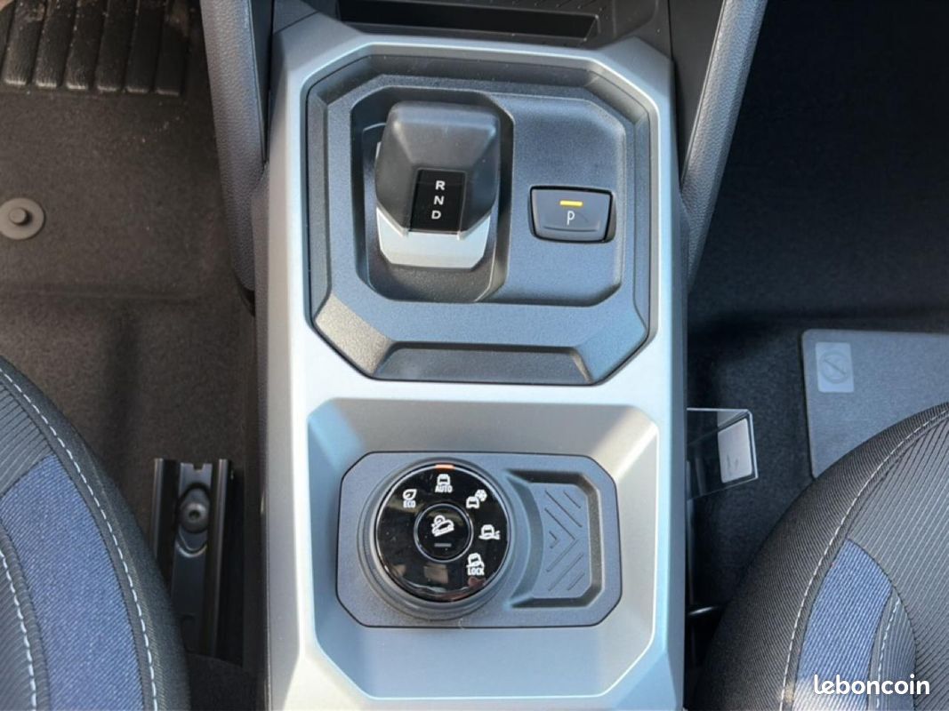 DACIA DUSTER 1.2 hybrid-g 150 expression 4x4 (image 22)