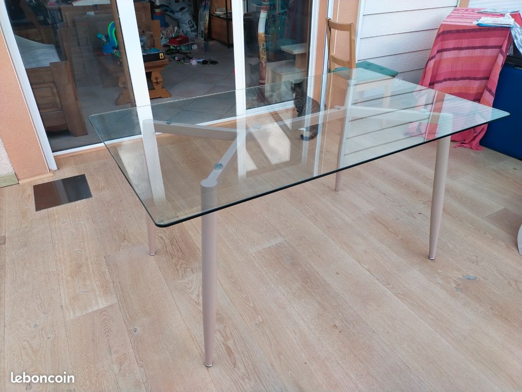 Table en verre but (image 2)