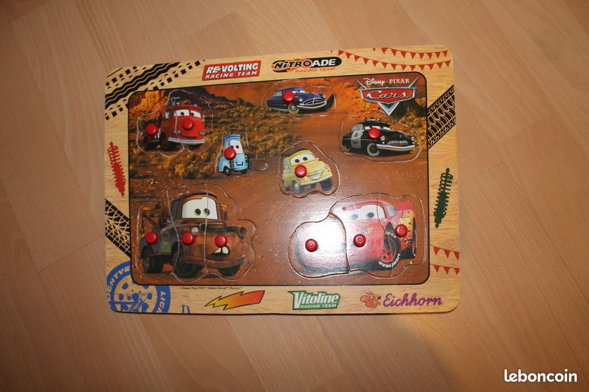 Puzzle à encastrer en bois « Cars » (image 1)