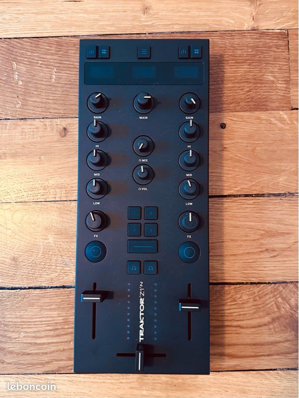 Native Instruments Traktor Z1 MK2 (image 1)