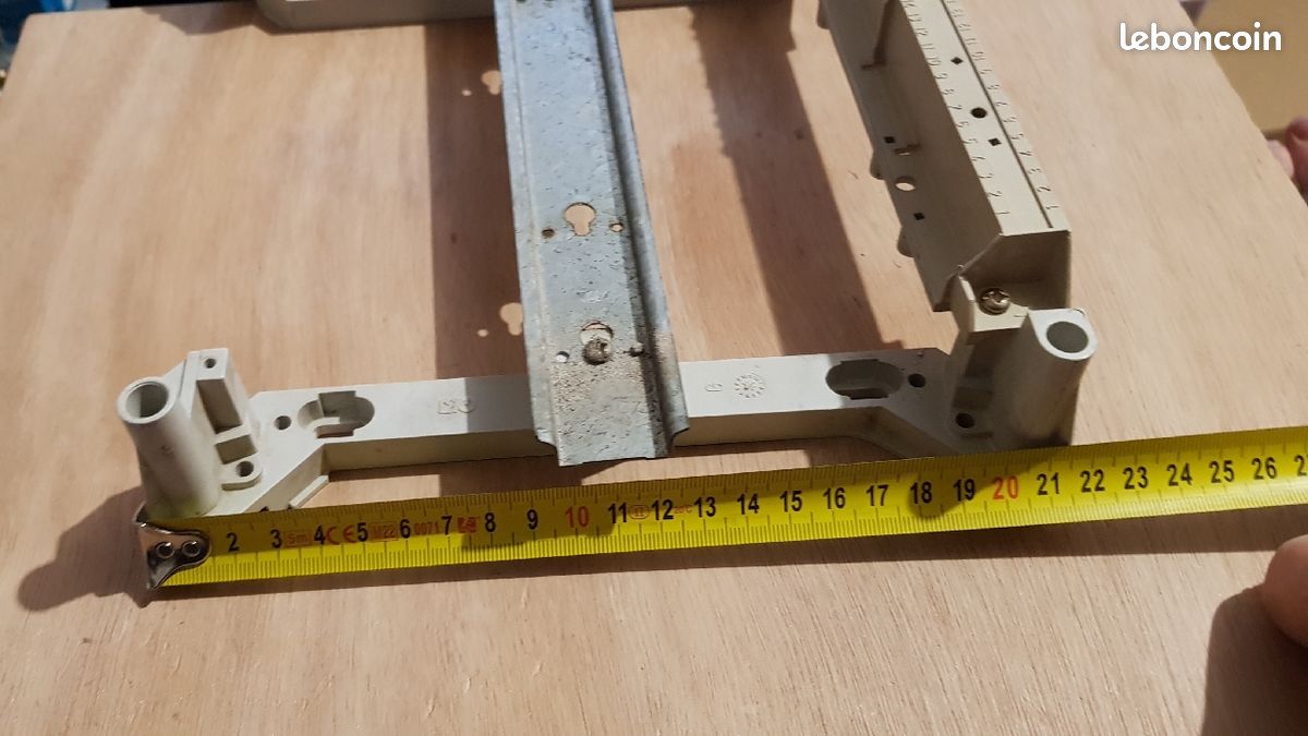 Coffret chassis 13 modules DIN sans habillage sans plastrons occasion (image 5)