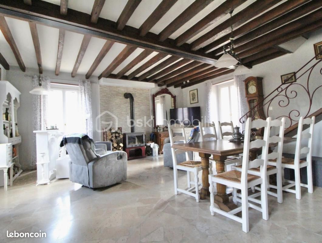 Maison 7 pièces 150 m² · à Bussy-le-Repos · 150 m² · 199 000 €