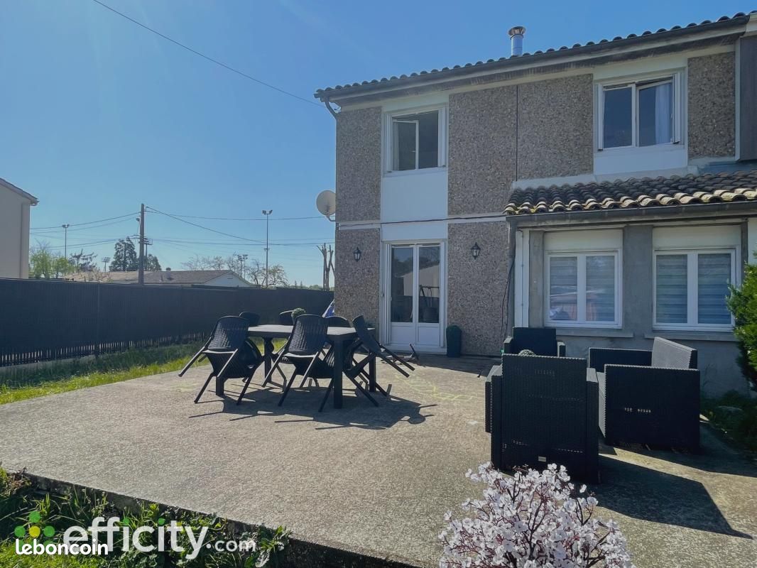 Maison 5 pièces 91 m² · à Saint-Seurin-sur-l'Isle · 91 m² · 140 000 €