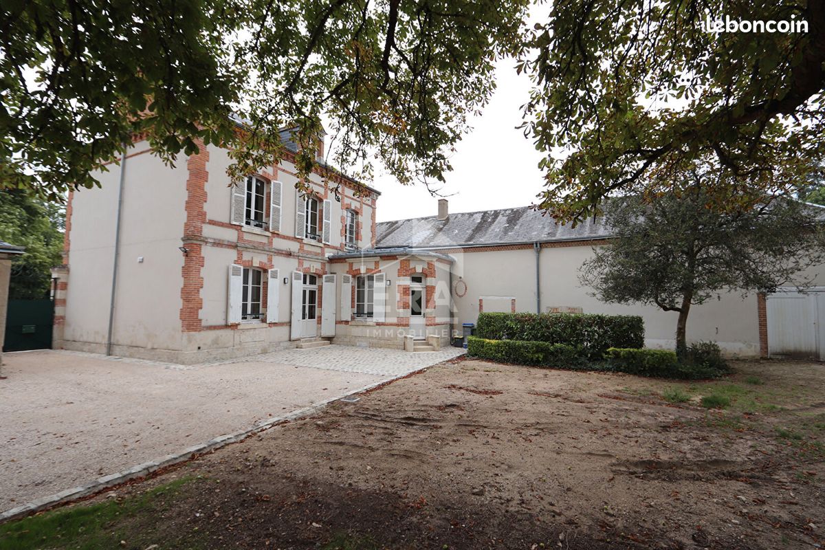 Maison a louer olivet - 7 pièce(s) - 199 m2 - Surfyn