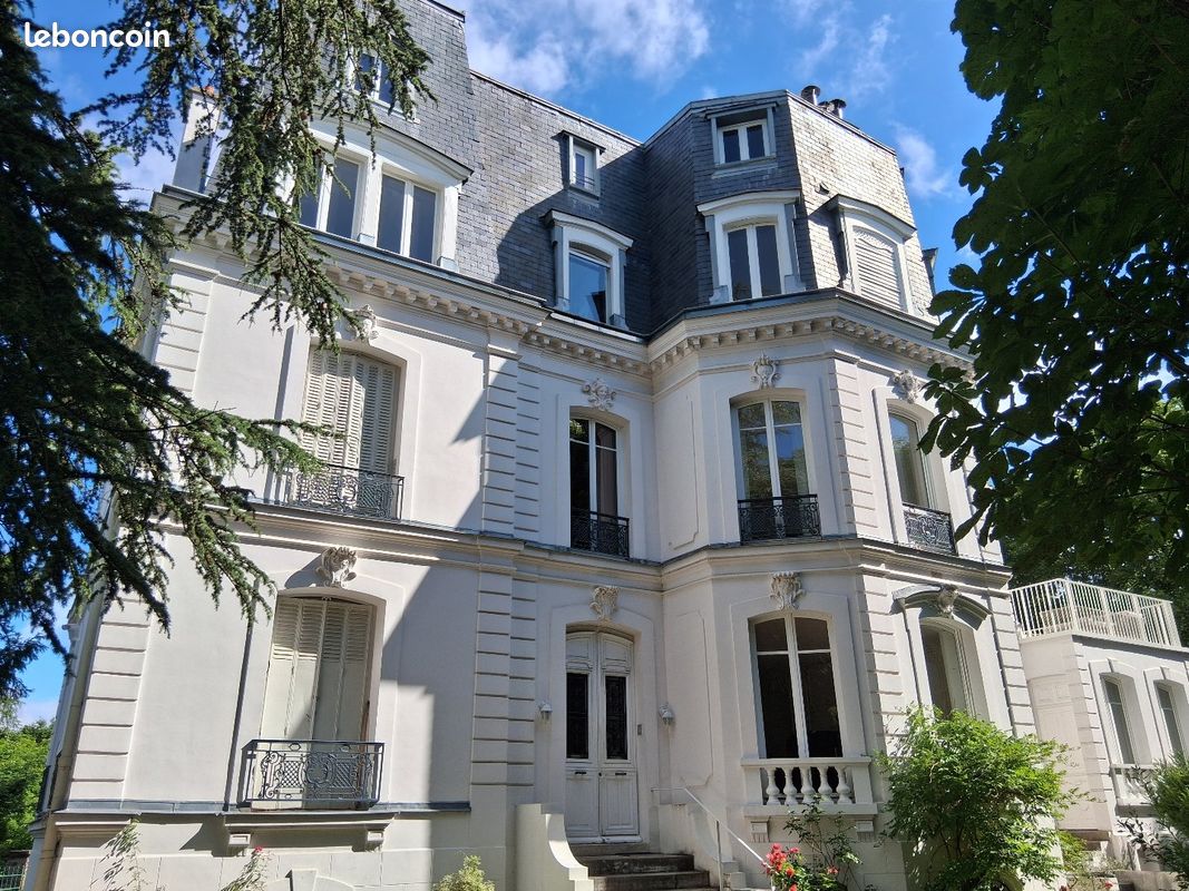Appartement 7 pièces 156 m² · à Saint-Cloud · 156 m² · 1 200 000 €