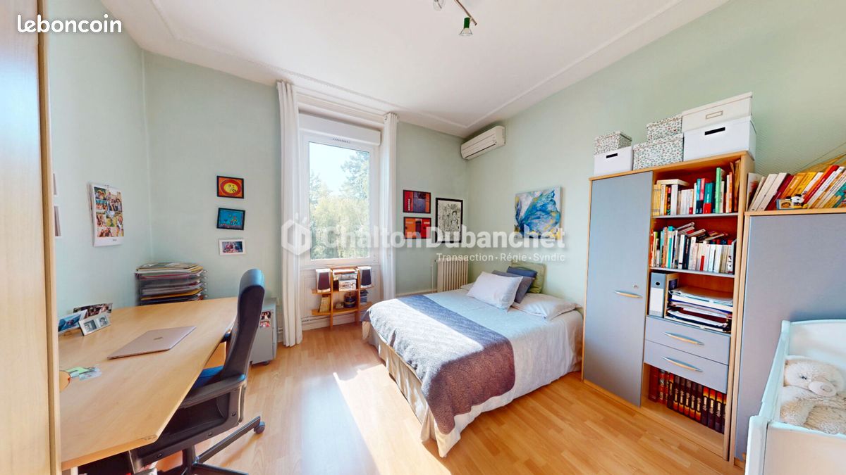 Maison 9 pièces 240 m² (image 12)