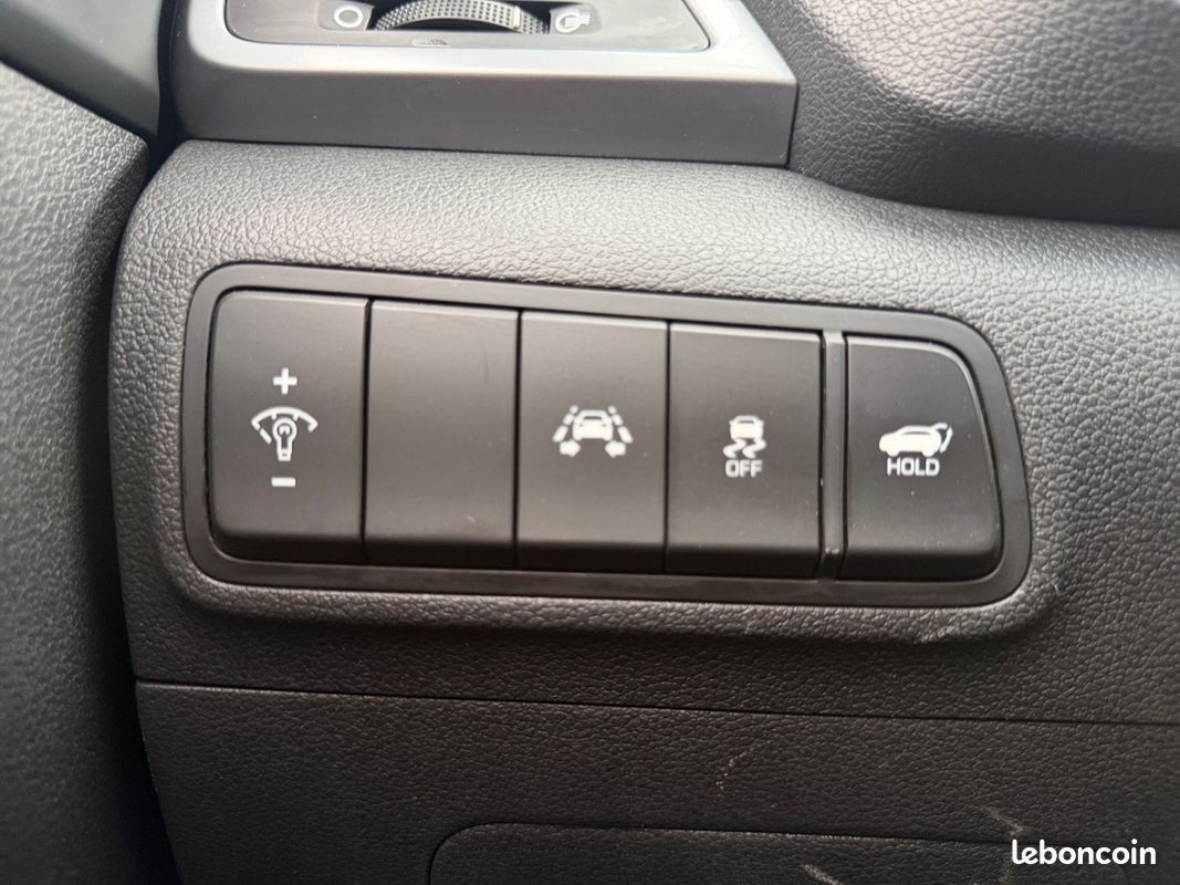 HYUNDAI TUCSON 2.0 CRDi 185 4WD BVA Executive - Toit ouvrant - Volant chauffant - Sièges chauffants AV AR - 2eme M (image 19)