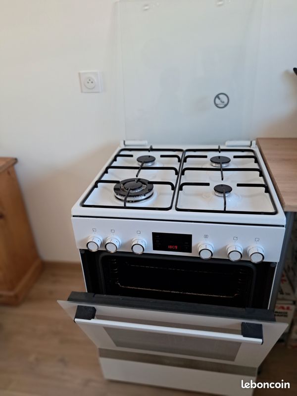 Cuisiniere (image 1)