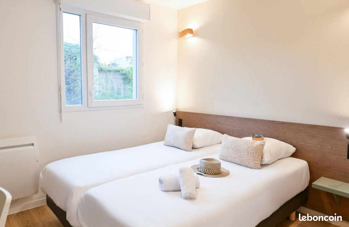 Appartement 1 pièce 16 m² · à Saint-Cyr-l'École · 16 m² · 690 €/mois
