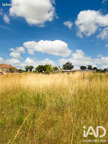 Terrain 979 m² Saint-Santin