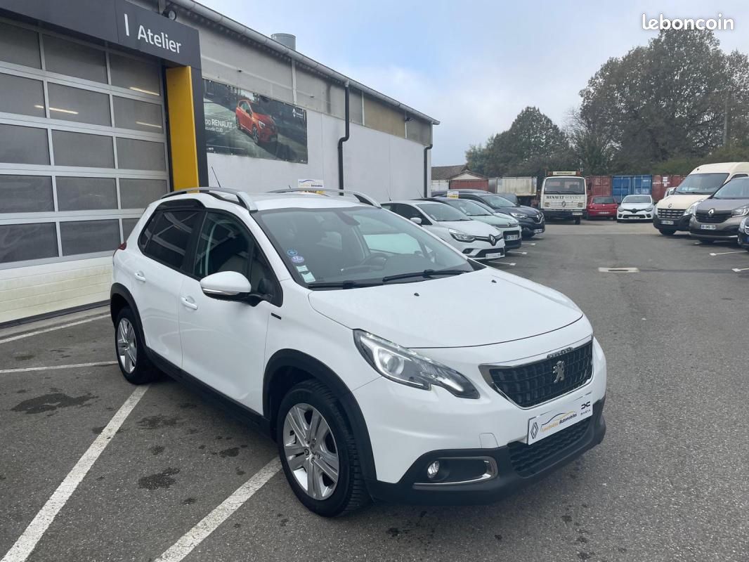 Peugeot 2008 PURE TECH 110CH SIGNATURE (image 5)