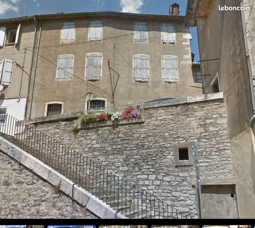 Maison 11 pièces 230 m² · à Saint-Pons-de-Thomières · 230 m² · 119 000 €