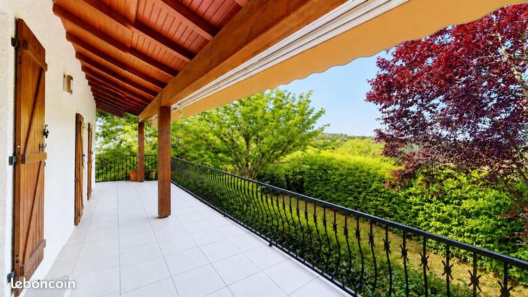 Maison 5 pièces 136 m²