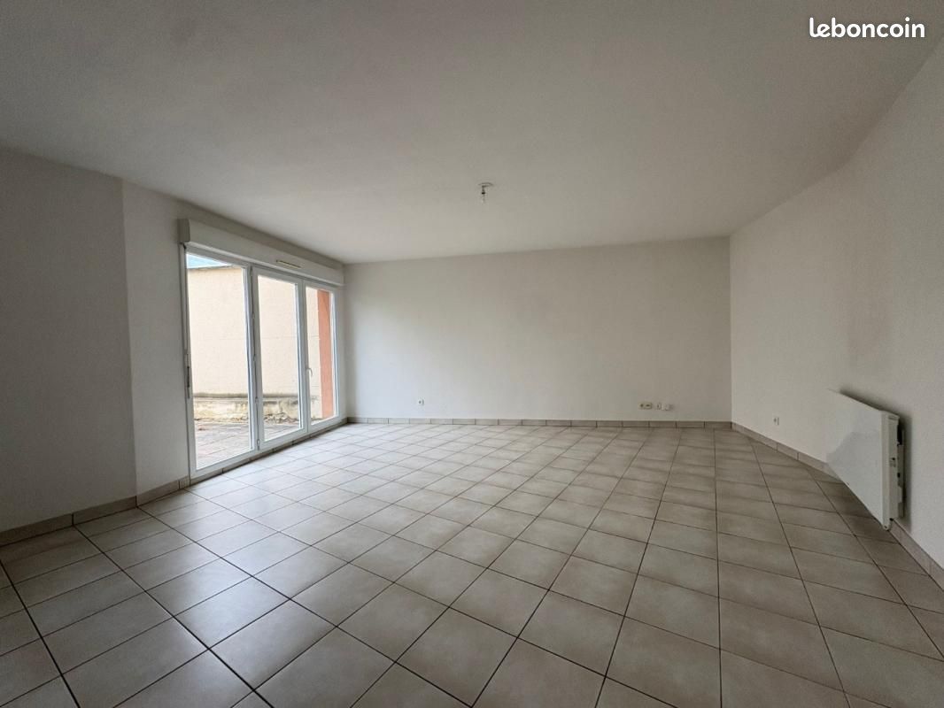 Appartement a louer chateauroux - 4 pièce(s) - 88 m2 - Surfyn