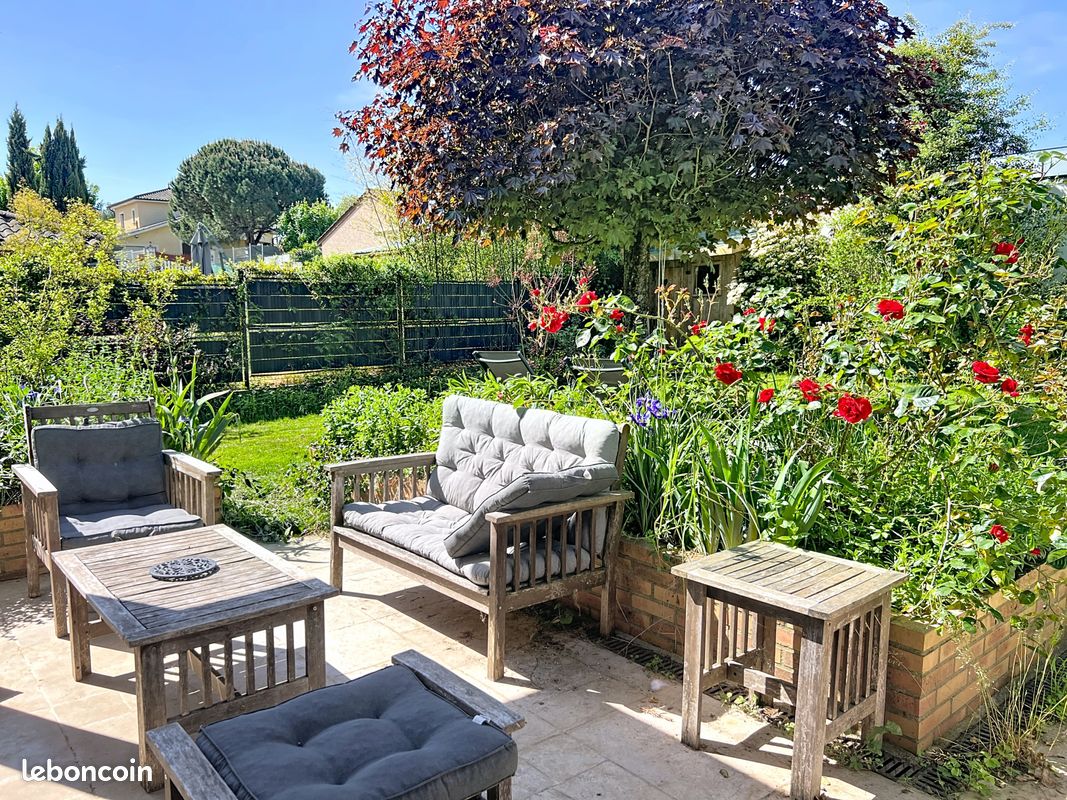 Maison 7 pièces 180 m² · à Jassans-Riottier · 180 m² · 475 000 €