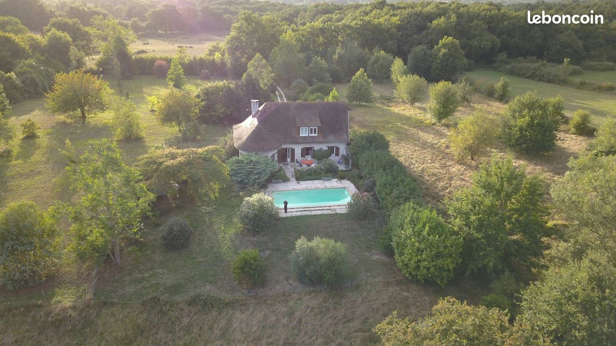 Maison 6 pièces 210 m² · à Coutras · 210 m² · 360 000 €