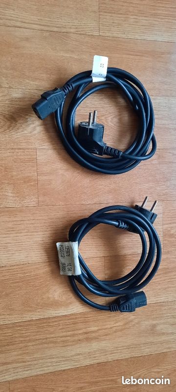 Câble d'alimentation 3 broches pour PC (image 1)