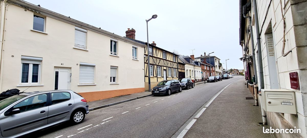 Parking/box Évreux · 70 €