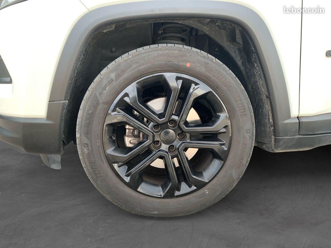 JEEP Compass 1,5 T4 Hybrid 130 Ch 2WD DCT7 Night Eagle - Virtual Cockpit - Caméra de Recul - Clim Bizone - Garan (image 16)