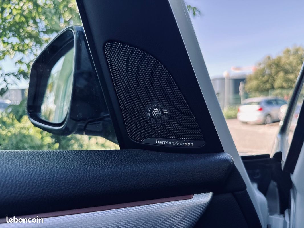 BMW SERIE 2 Active Tourer 1.5L 220CH 225 xe M Sport + SIEGES CHAUFFANTS + AFFICHAGE TETE HAUTE + HARMAN KARDON + CAMERA DE RECUL + GARANTIE 12 MOIS (image 17)