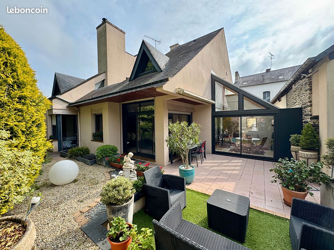 Maison 7 pièces 187 m² · à Vitré · 187 m² · 592 800 €