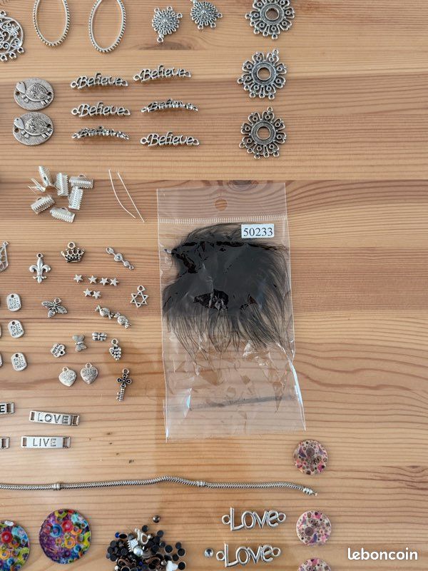 Lot bijoux cassés vintage et fantaisie - Montres & Bijoux