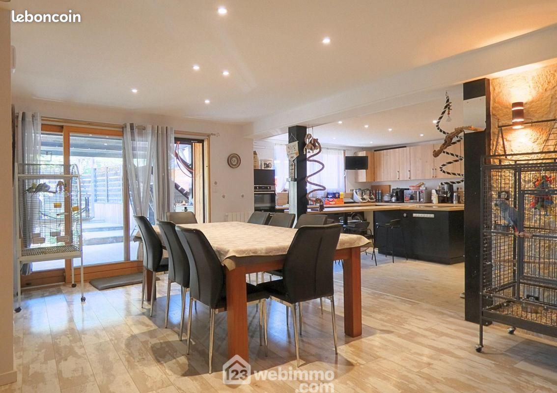 Maison 7 pièces 142 m² · à Val de Chaise · 142 m² · 487 000 €