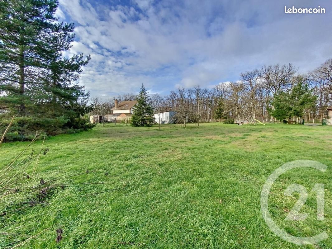Terrain 927 m² La Ferte Saint Aubin · à La Ferté-Saint-Aubin · 92 650 €
