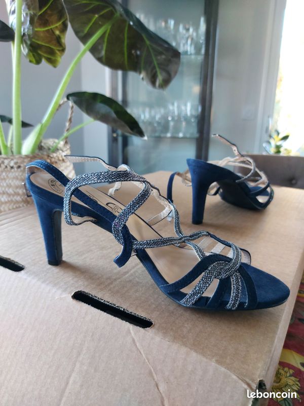 Escarpins bleu nuit et argenté (image 3)