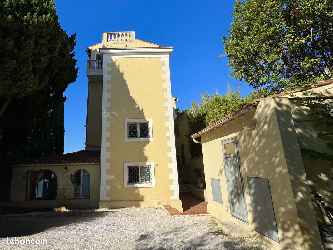 Appartement 3 pièces 63 m² · à Toulon · 63 m² · 1 000 €