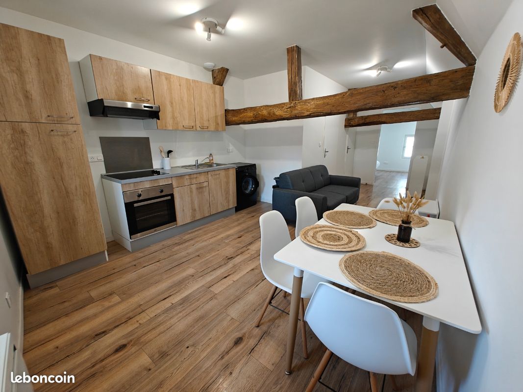 Appartement 2 pièces 38 m² · à Saint-Jean-d'Angély · 38 m² · 590 €
