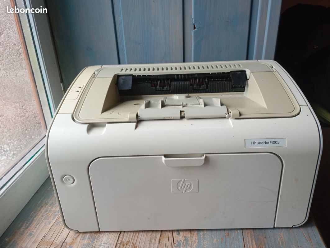 Imprimante HP Laser jet P1005 (image 2)