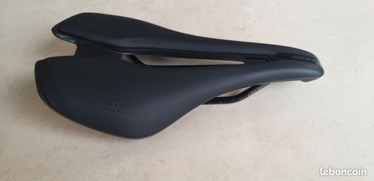 VTT vintage GIANT rouge - Taille S/M – Vélos Vintages du Grenier