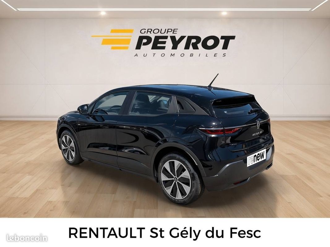 RENAULT Megane E-Tech EV60 130ch super charge Evolution ER (image 7)