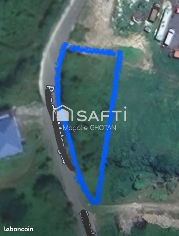 Terrain 813 m² · au Moule · 813 m² · 152 000 €