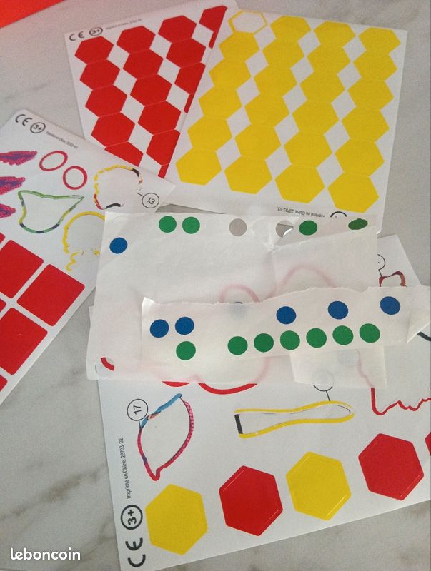 Lot de gommettes (image 1)