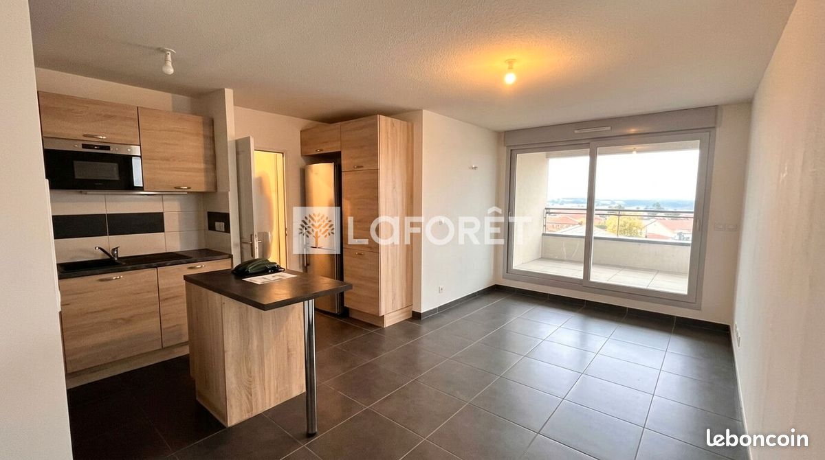 Appartement 2 pièces 43 m² · à Charly · 43 m² · 790 €/mois