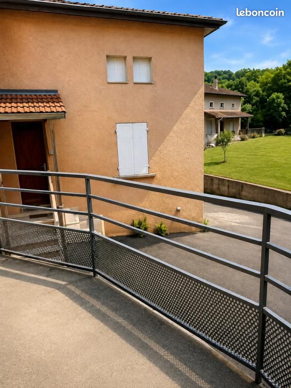 Appartement 4 pièces 80 m² · à Valherbasse · 80 m² · 685 €
