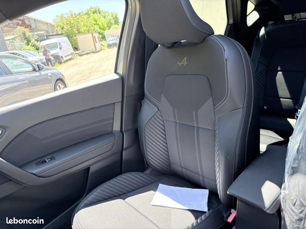 Renault Captur 1.3 Tce 160 EDC Esprit Alpine {VEHICULE NEUF 00 KM POUR EXPORT ALGERIE / MAROC TUN... (image 12)