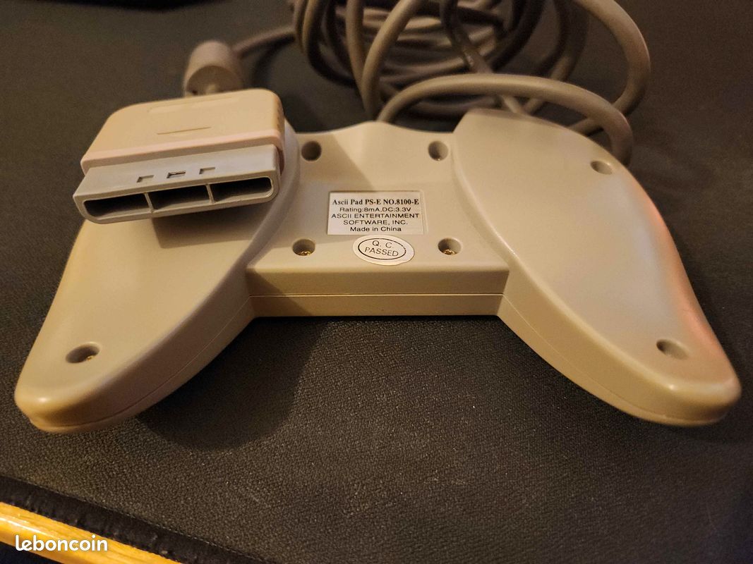 Manette Asciiware Pad PS-E Pour PS1/PS2 - Grise - Occasion