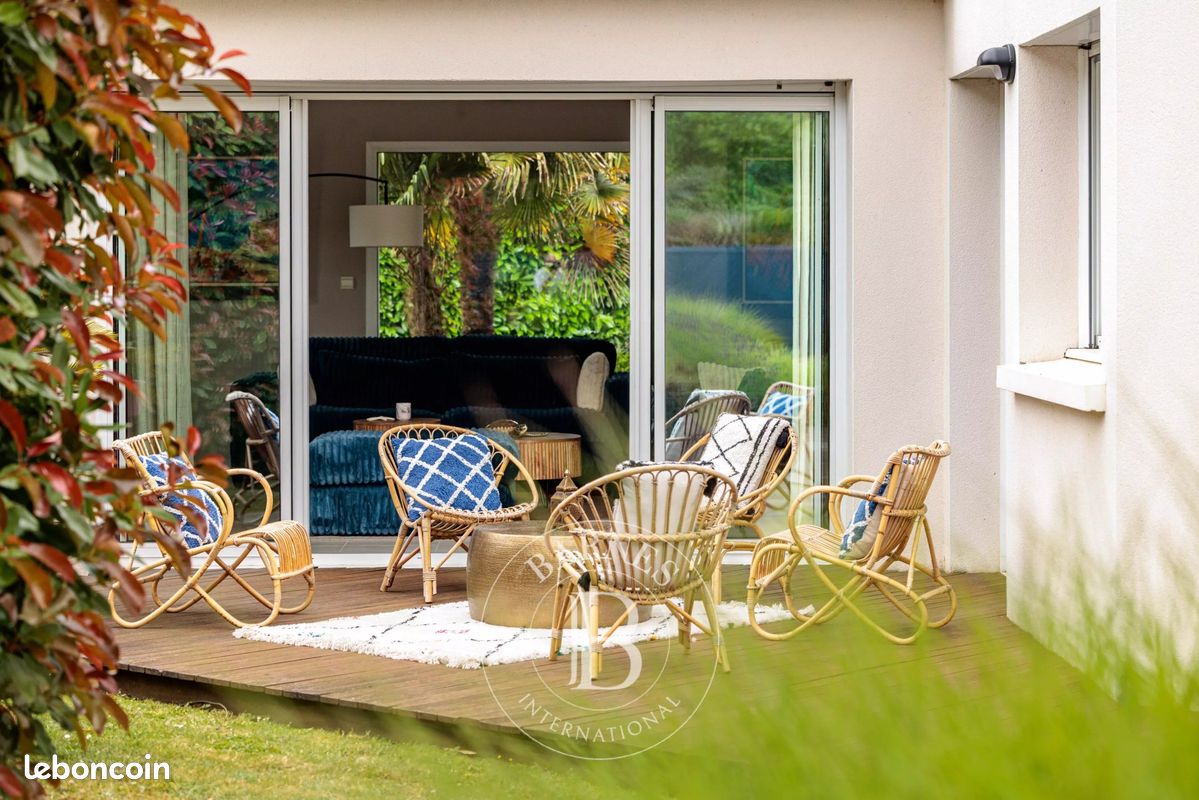 Maison 8 pièces 228 m² · à Carquefou · 228 m² · 920 000 €