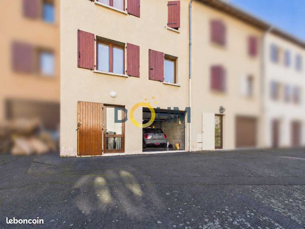 Maison 6 pièces 104 m² · au Puy-en-Velay · 104 m² · 250 000 €