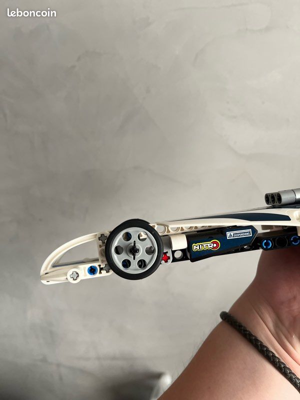 Lego techinique voiture 42033 (image 3)